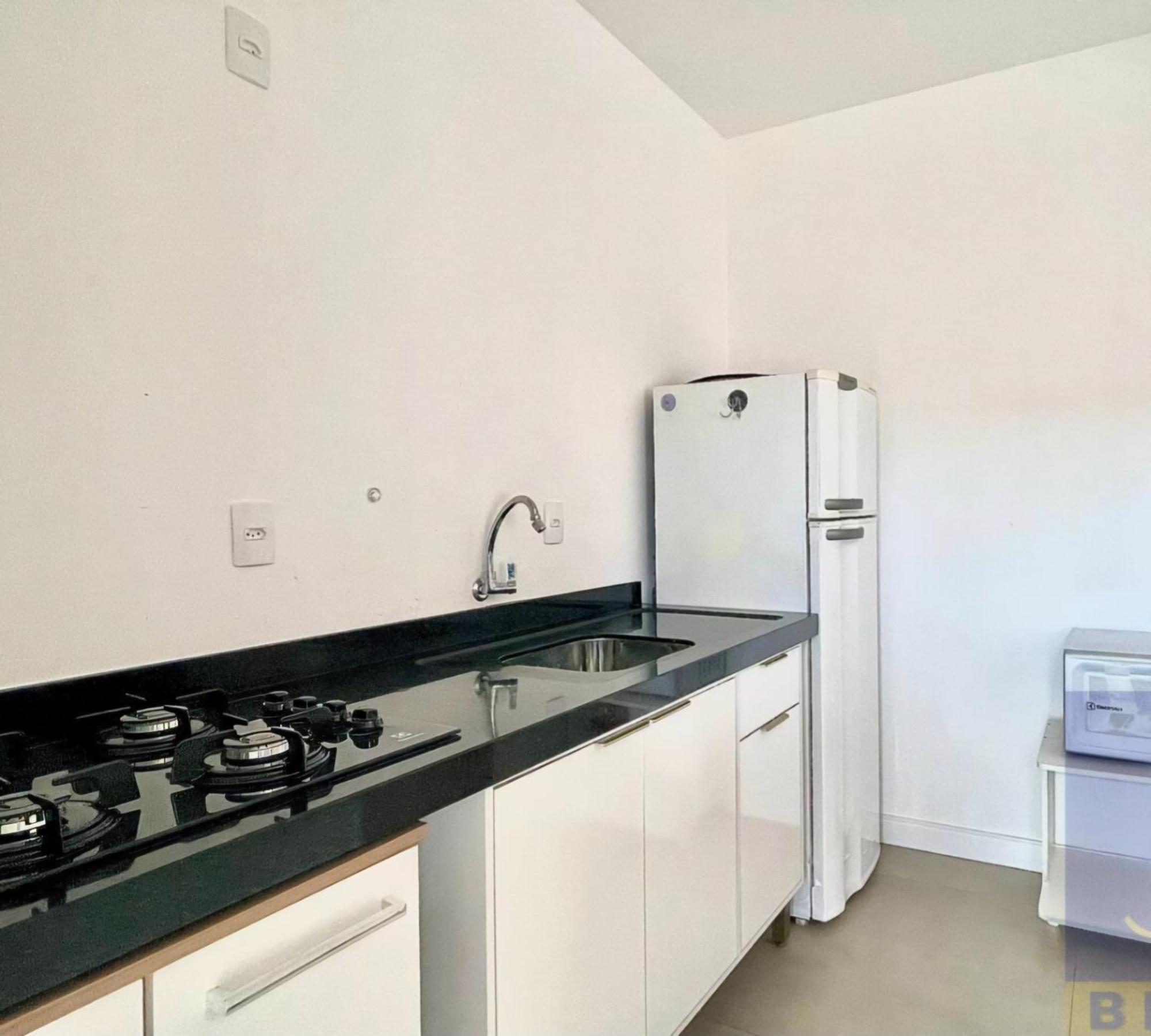 Apartamento Amplo 200m Da Otima Localizacao